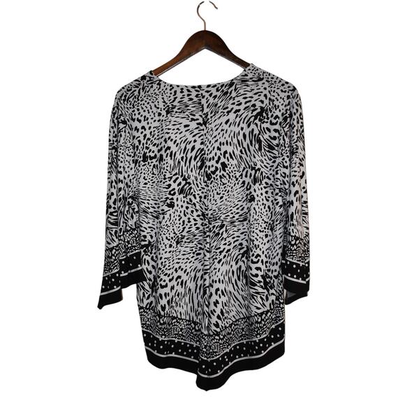 Chicos Dotted Black Animal Asymmetrical Top Size 2 - Picture 3 of 5